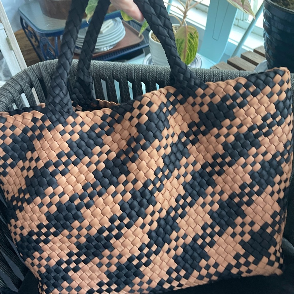 Neoprene tote by Antonio MELANI